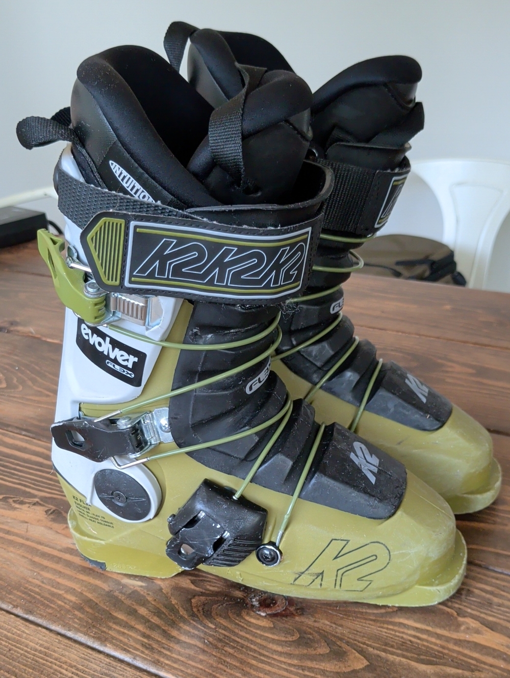 K2 Evolver Kids Ski Boots 22.5 in Olive Green/Black